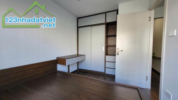 BÁN GẤP TẬP THỂ VĨNH HỒ, ĐỐNG ĐA -  45M/ 2,75 tỷ NHÀ SẠCH SẼ, Ô TÔ ĐỖ TRƯỚC CỬA - 1