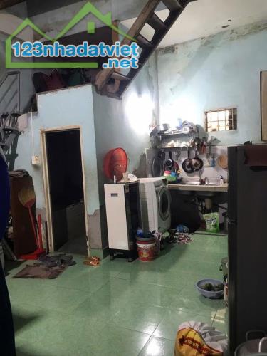 tân chánh hiệp q12 -chủ cần bán gấp- DT 67m2 - hẻm lớn 5m2 xe hơi vào nhà - 3 phòng ngủ- - 3