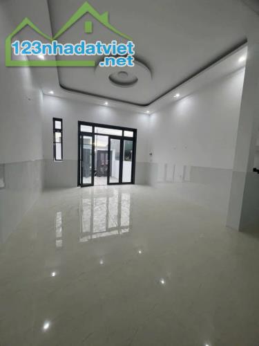 Bán gấp nhà đường Ngô Thị Nào, Củ Chi 125m2, SHR. Giá bán 950 triệu - 2