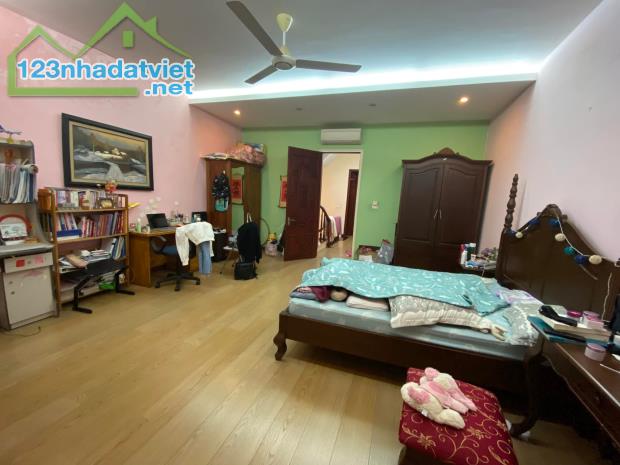 Nhà Phố Tây hồ – 78m² – View Đẹp – Giá Chỉ 29.8 Tỷ!
