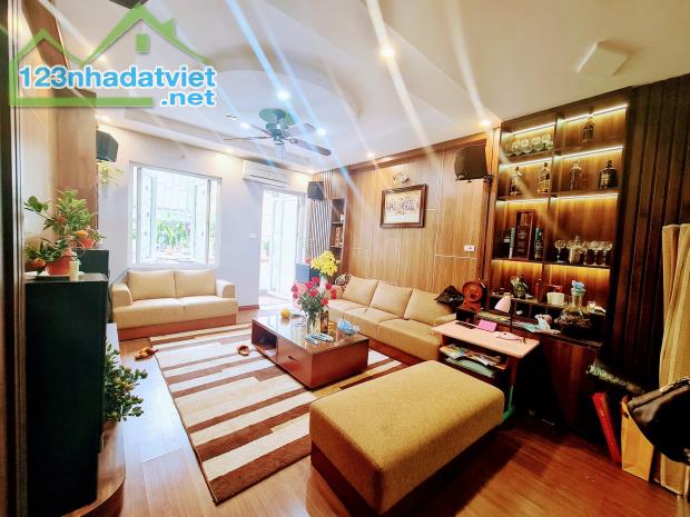 Nhà Mặt Phố Tô Ngọc Vân – 75m² – Vị Trí Kinh Doanh Cực Tốt – Chỉ 28.9 Tỷ! - 1