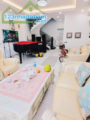 ĐỊNH CƯ Bán Nhà 3 Tầng Lung Linh Nguyễn Đình Chiểu, 50m2, 7.8 Tỷ TL
