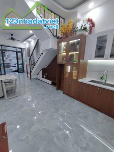 Bán nhà mặt phố Q12, 40m2, 4 tầng, 3PN, 5.4 tỷ - Cơ hội đầu tư sinh lời - 3