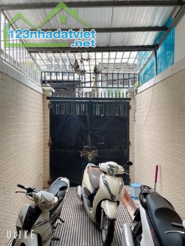 CHỦ NHIỆT BÁN CĂN 4  TẦNG Đ.XÓM CHIẾU THÔNG VỚI NGUYỀN TÂT THÀNH, ĐOÀN VĂN BƠ. - 4