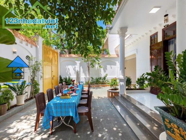 BÁN BIỆT THỰ NGHĨ DƯỠNG HỒ BƠI TO LẠC LONG QUÂN VŨNG TÀU B469 - 5