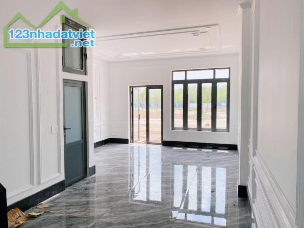 Shophouse mặt tiền ĐT741 Đối diện KCN Tân Bình, VSip 2