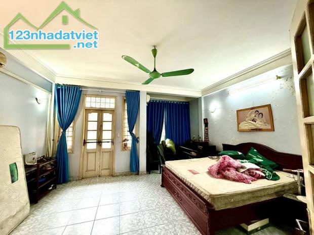 TÒA NHÀ DÒNG TIỀN  VỪA Ở VỪA KINH DOANH , VÕNG THỊ  - LÔ GÓC - 3 BƯỚC CHÂN RA HỒ TÂY LỘNG