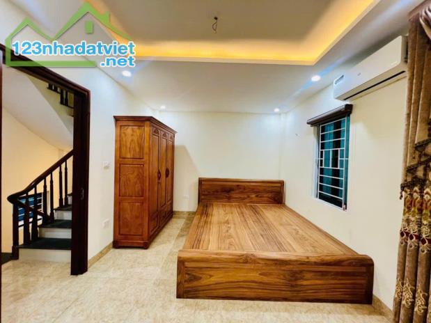 Nhà Đẹp full Nội Thất Trung Tâm Hà TRì bà Triệu Hà Đông 33m 5 tầng giá hơn 6 tỷ - 3