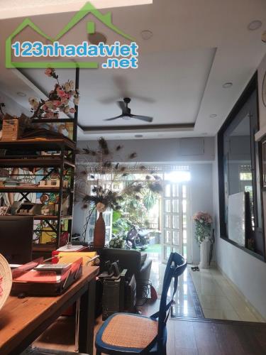 Cho thuê nhà riêng 45 triệu, 437m2 tại Đường 1, KDC Nam Long, Quận 7 - 4