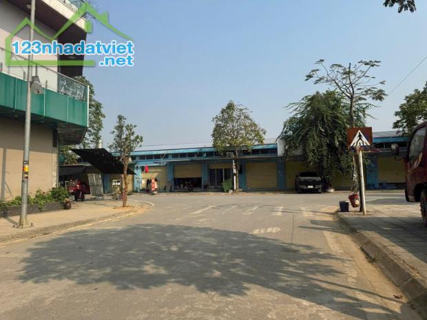 CHỈ 3.2 TỶ ĐẤT full THỔ CƯ PHỐ CHỢ LƯƠNG SƠN, KINH DOANH Hoà Bình - 2