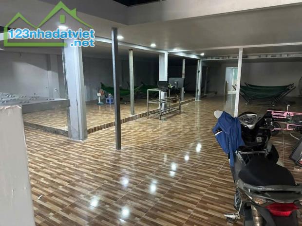 Cho thuê KHO-XƯỞNG Mặt Tiền Thoại Ngọc Hầu 175m² - GẦN NGÃ TƯ - 2