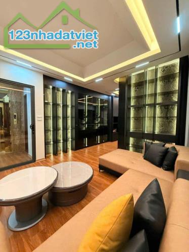 BÁN TÒA APARTMENT 9 TẦNG MẶT TIỀN 10M – PENHOUSE VIEW TRỌN HỒ TÂY – DOANH THU GẦN 3 TỶ/NĂM - 4