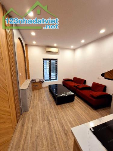 BÁN NHÀ TT 2 TẦNG, 60M2, KIM NGƯU, HÀ NỘI - CHỈ 3 TỶ HƠN- SỔ ĐỎ CHÍNH CHỦ - 1