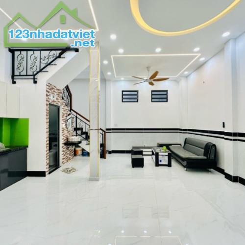 🏡 Bán gấp nhà phố Nguyễn Thị Định, Quận 2 _ Chỉ 6 ty…9999 _ Siêu phẩm 2 tầng, sổ riêng
