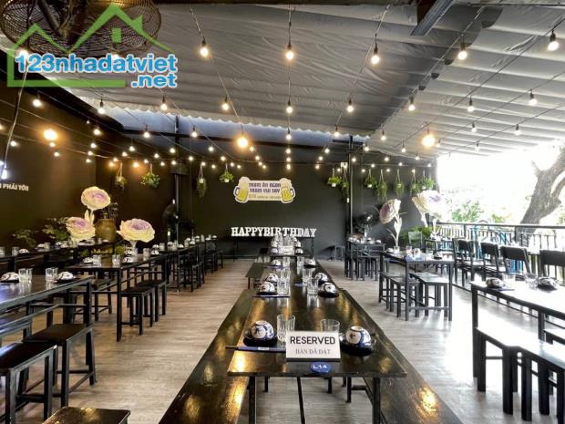 Sang nhượng quán nhậu mặt tiền bờ kè Trường Sa khách ổn định quán Trạm Ngon tại 574 - 4