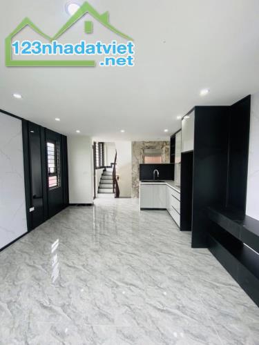 💥 SIÊU PHẨM LONG BIÊN - LÔ GÓC ĐẲNG CẤP - MẶT NGÕ Ô TÔ TRÁNH - 6 TẦNG THANG MÁY - VỪA Ở V - 2
