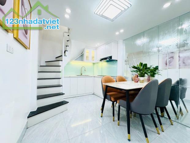 ĐẠI LA - TRẦN ĐẠI NGHĨA -✅ Hơn 2.5 Tỷ - Có sổ riêng   Thiết kế 4 tầng - 2 ngủ ( Full đồ )