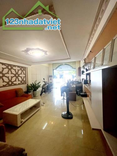 Mặt tiền kinh doanh Tạ Quang Bửu, 4x20, tiện kinh doanh Spa 5 tầng, chỉ 17 tỷ 6 - 1