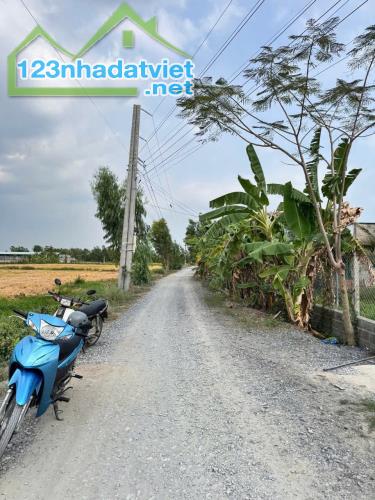 BÁN LÔ ĐẤT FULL VƯỜN 10X50 GIÁ 850TR NGAY HỰU THẠNH. LH 0918.408.638 - 1