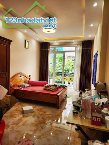 * CHỈ 8.99TỶ CÒN TL-Nhà Mới Đẹp, Hẻm Thông, Gần MT Nguyễn Trãi Q5, 4Tầng 4PN Vào Ở Liền. - 3