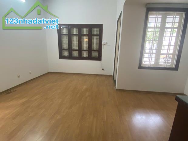 CHO THUÊ Nhà Nguyễn Hoàng, DT 60m, 3 tầng, MT 4,5m, Ô TÔ TRÁNH, KINH DOANH - 1