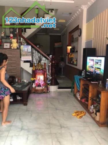 Nhà đẹp Bình Tân giá chỉ 5.3 tỷ