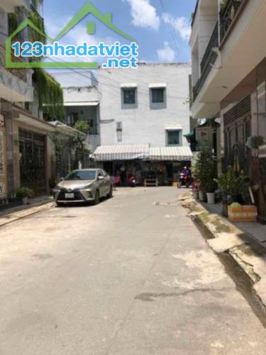 Nhà đẹp Bình Tân giá chỉ 5.3 tỷ - 2