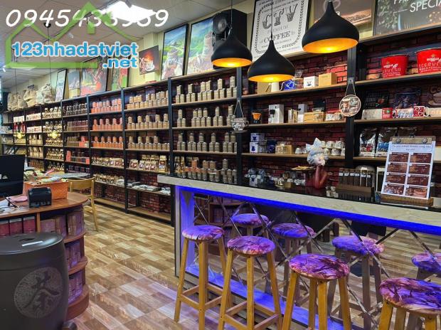 Cho thuê nhà mặt phố 310B Nơ Trang Long, Bình Thạnh, cực chất đẹp sang trọng có sân vườn - 3