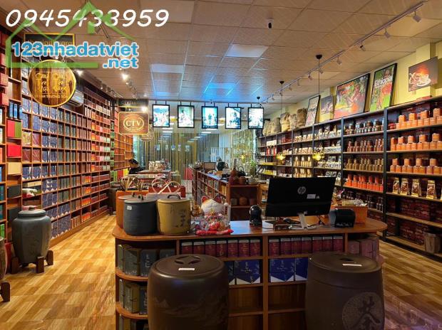 Cho thuê nhà mặt phố 310B Nơ Trang Long, Bình Thạnh, cực chất đẹp sang trọng có sân vườn - 2