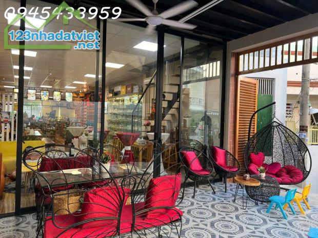 Cho thuê nhà mặt phố 310B Nơ Trang Long, Bình Thạnh, cực chất đẹp sang trọng có sân vườn