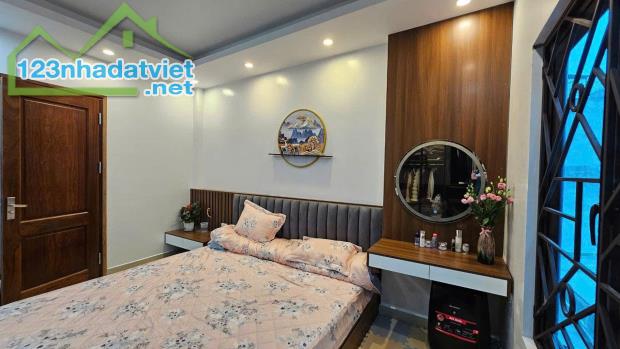 BÁN GẤP NHÀ NGOẠI GIAO ĐOÀN, NỘI THẤT MỚI ĐẸP LUNG LINH, 35m², 7.3 TỶ - 1