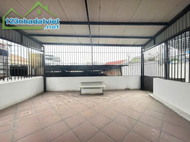 BÁN GẤP NHÀ NGOẠI GIAO ĐOÀN, NỘI THẤT MỚI ĐẸP LUNG LINH, 35m², 7.3 TỶ