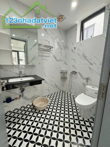 Cho thuê căn hộ 1 ngủ giá 7tr tại KĐT Waterfront