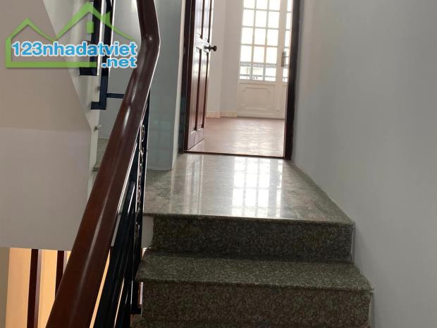 Phòng Trọ DUPLEX ngay CNC GẦN FPT, UFM, HUTECH 29m2 Chỉ 2 Triệu 6 - 3