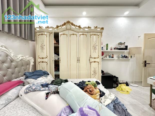 LÊ VĂN SỸ - QUẬN 3 - NHÀ MỚI Ở NGAY 4 TẦNG, 5 NGỦ - 54M2 [ 3,5 ❌ 16,5m ] NHỉnh 6 tỷ - 5