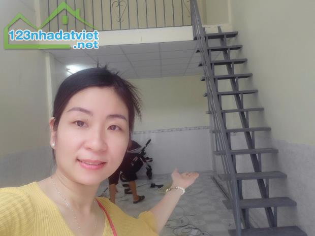 Nhà 2 tầng, 2Pn,2wc, 60m2 sàn, Sổ riêng, Nguyễn Thị Định, Thạnh Mỹ Lợi, Thủ Đức
