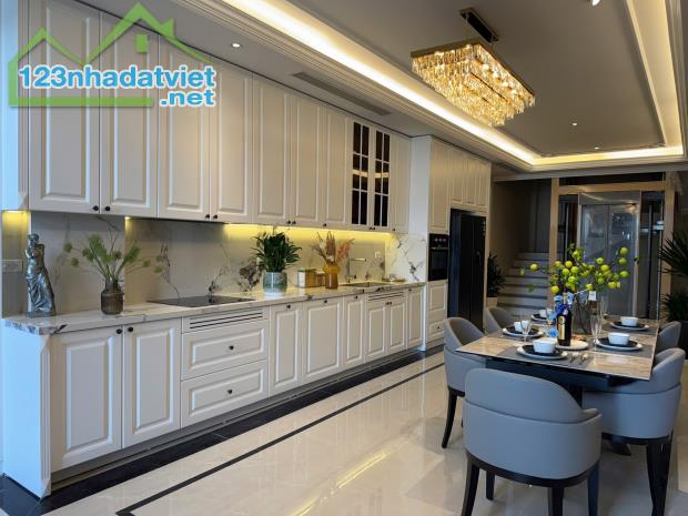 Chính chủ bán nhà mặt phố siêu đẹp 8 tầng thang máy ngay cạnh Aeon Long Biên 89m2 28.x tỷ - 2