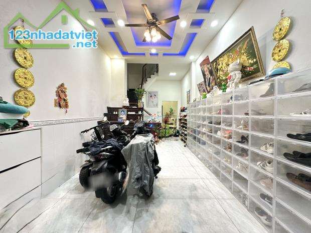 Bán gấp nhà đẹp rẻ nhất Lê Văn Sỹ Q3, SHR 54m2 4 tầng BTCT 5PN 4WC chỉ 6 Tỷ 9 (TL) - 1