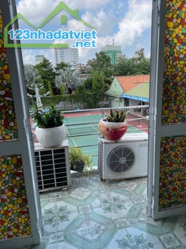 Bán gấp căn Trần Văn Đang Quận 3 ngay trung tâm thành phố giá nhỉnh hơn 2.4 tỷ một ít