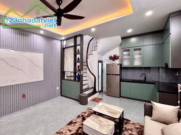 Nhà phố Minh khai, lô góc, thoáng vĩnh viễn, trung tâm. HBT, full nội thất 32m, 5T, giá 7 - 4