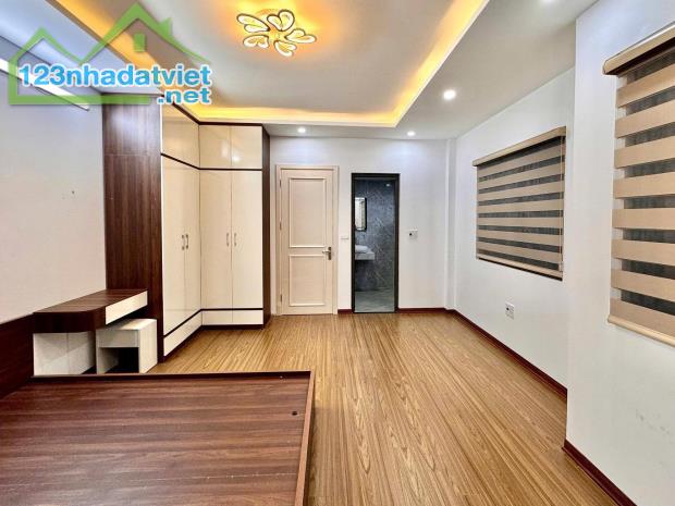 Nhà phố Minh khai, lô góc, thoáng vĩnh viễn, trung tâm. HBT, full nội thất 32m, 5T, giá 7 - 2
