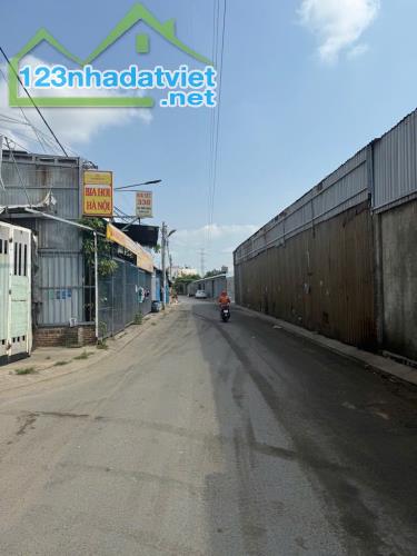 HÀNG ĐẦU TƯ BÌNH TÂN- NHÀ MẶT TIỀN KINH DOANH BUÔN BÁN CHỢ DT 4 x 14 MỘT TRỆT MỘT LẦU CHỈ - 2