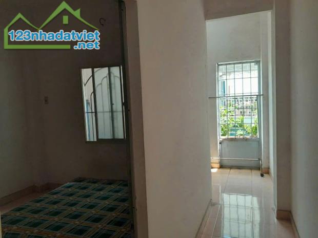 CẦN BÁN NHÀ 03 TẦNG MẶT TIỀN BẠCH ĐẰNG, TP NHA TRANG GIÁ 12,2 TỶ - 4