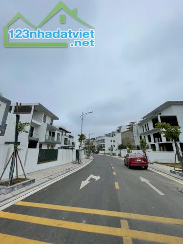Biệt Thự Monoco Hạ Long cắt lỗ sâu - sổ lâu dài với giá chưa từng có