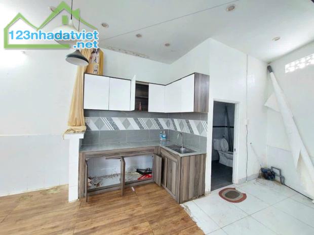 Đến hẹn lại lên – Siêu phẩm nhà góc 2 mặt tiền Hóc Môn chỉ 730Tr, Sổ riêng thổ cư, 70m2