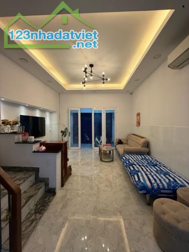 Bán gấp nhà mới đẹp ở ngay Lê Văn Lương, sát mặt tiền đường, nở hậu, 78m2, SHR, chỉ 6.8 tỷ - 4