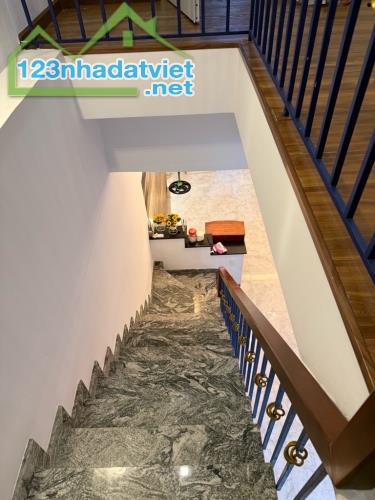 Bán gấp nhà mới đẹp ở ngay Lê Văn Lương, sát mặt tiền đường, nở hậu, 78m2, SHR, chỉ 6.8 tỷ - 1
