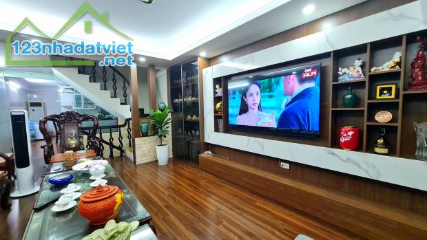 TRẦN DUY HƯNG - CẦU GIẤY - 56M2 x 5T - 12.8 TỶ - CÁCH Ô TÔ 30M - 2 THOÁNG - GẦN PHỐ - 4