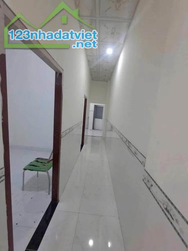 Chỉ 2.25 tỷ Bán nhà DT 100m2 5m * 20m có chỗ để ô tô Kiệt Hà Tông Quyền Khuê Trung - 2
