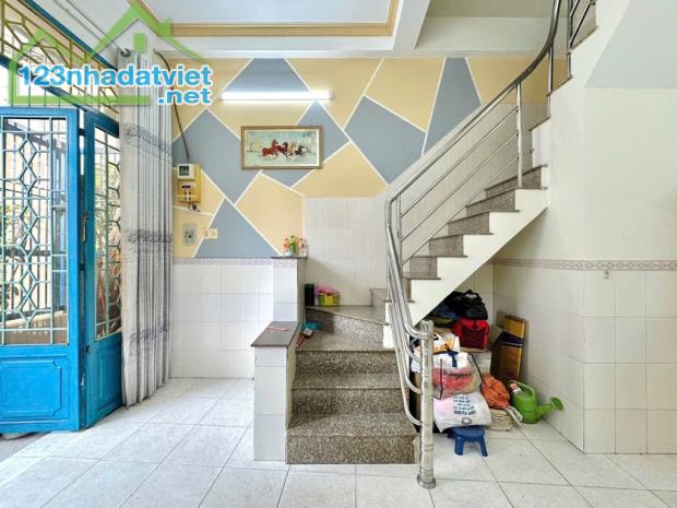 GIẢM SỐC 200TR – NHÀ 4 TẦNG NGAY METRO CMT8, P.4 TÂN BÌNH – CHỈ 5.3  Căn nhà 4 tầng ngay - 4